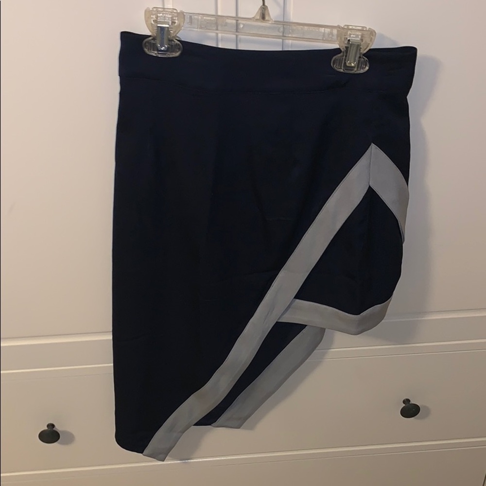 Asymmetrical skirt